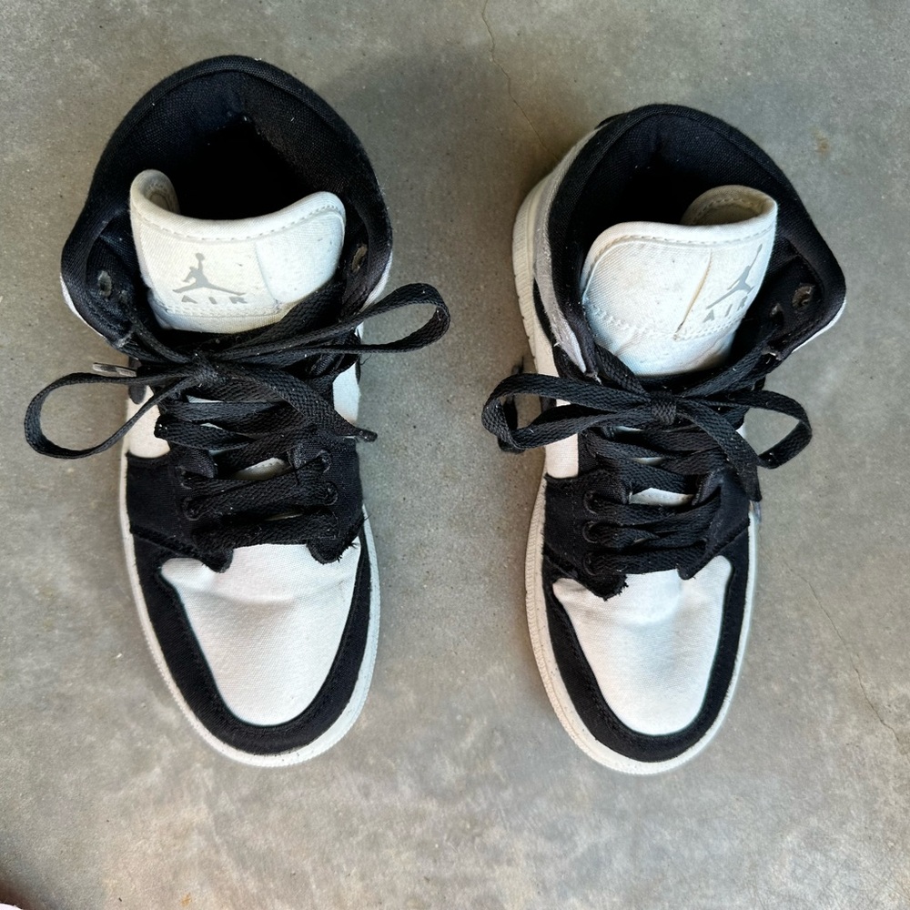 Nike Air Jordan women 1 Mid SE SIZE 6 pre owned white box - Picture 3 of 16